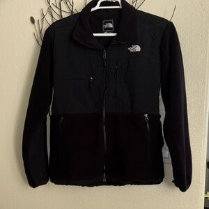 The North Face Men's Black Performance Jacket